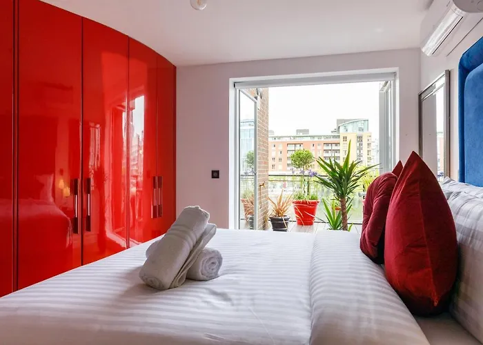 Apartment The Curve, Millennium Tower *