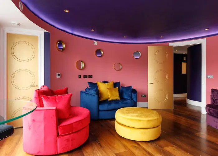 The Curve, Millennium Tower Apartment