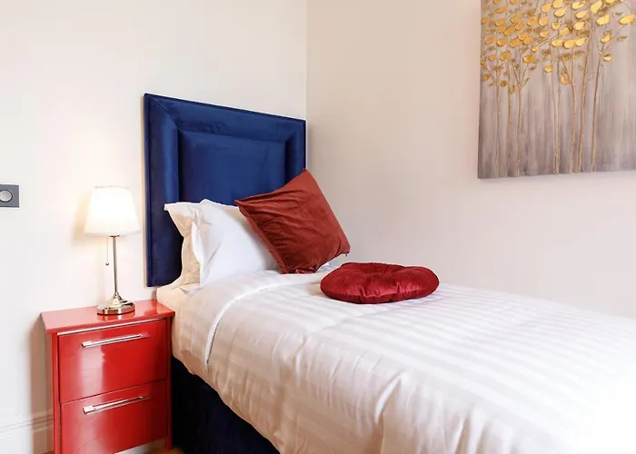 The Curve, Millennium Tower * Дублин