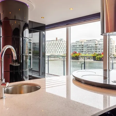 Appartement The Curve, Millennium Tower